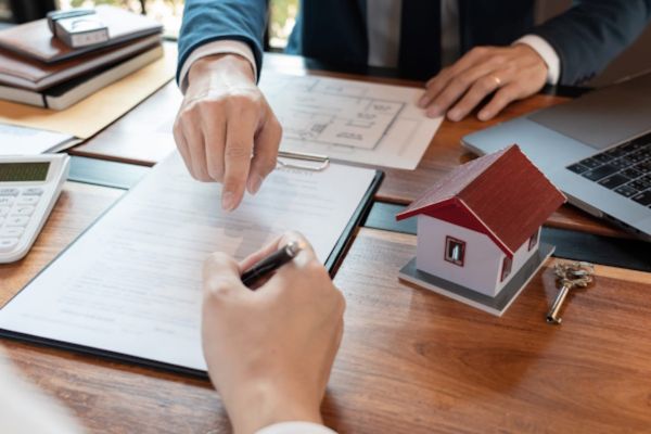 mẫu hợp đồng chia tách đất công chứng mới