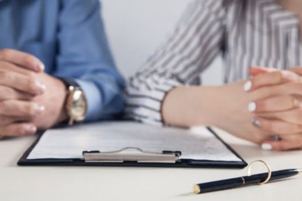 Giấy cam kết viết tay