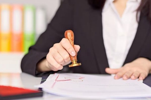 Công chứng giấy cam kết