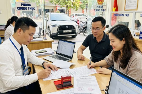 Công chứng hợp đồng mua bán xe địa hình crossover