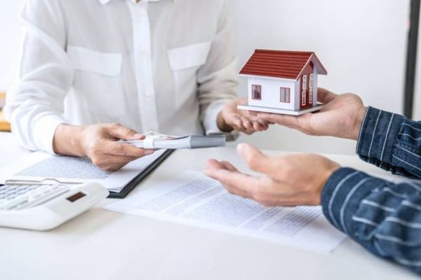 Thuê nhà và chuyển nhượng hợp đồng thuê cho người khác