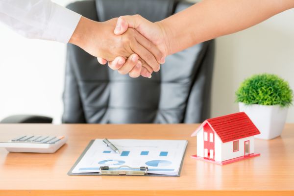 Mua nhà đất có sổ đỏ nhưng đất có trạm xử lý nước thải